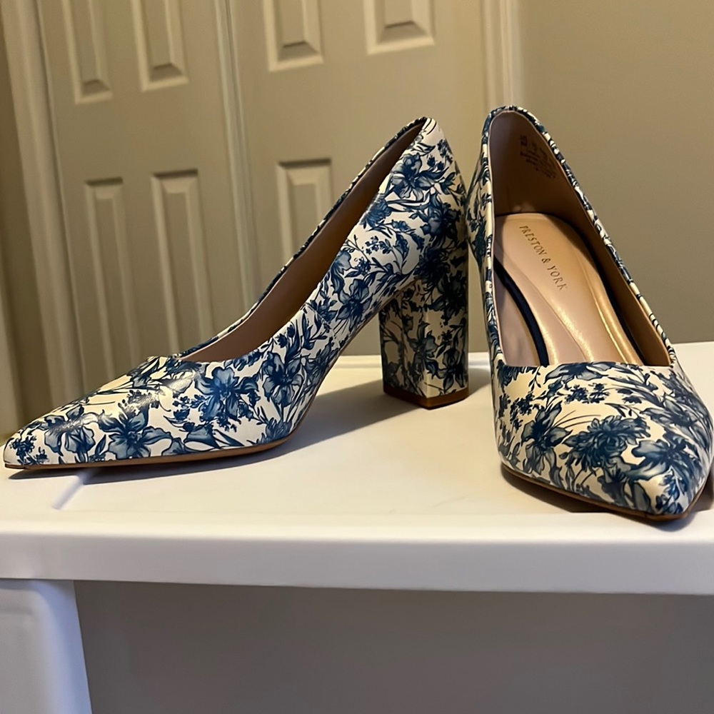 Preston and York white blue flower thick heel